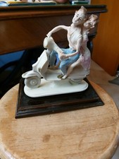 Statuina fidanzati vespa usato  Vignola