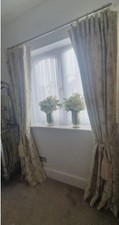 Beautiful gold silk for sale  BRIERLEY HILL