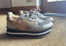 Sneakers alviero martini usato  Verrayes