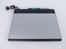 Tablet graficzny Wacom Intuos CTH-680 Tablet Pen & Touch Medium używany #12 H na sprzedaż Tablet graficzny Wacom Intuos CTH-680 Tablet Pen & Touch Medium używany #12 H na sprzedaż  Wysyłka do Poland