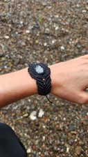 Pulseira preta de macramê comprar usado  Enviando para Brazil