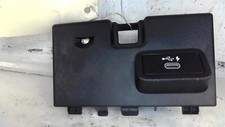 Prise usb bmw d'occasion  Sainte-Livrade-sur-Lot