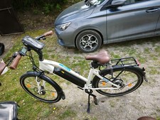 Bicicletta elettrica ncm usato  Ziano Piacentino