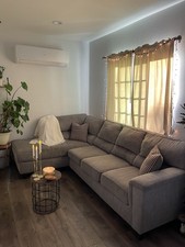 Bobs furniture calvin for sale  North Hollywood