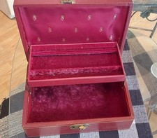 Caixa de joias vintage com compartimento secreto e chave comprar usado Caixa de joias vintage com compartimento secreto e chave comprar usado  Enviando para Brazil