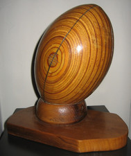 Sculpture trophee ballon d'occasion  Bon-Encontre
