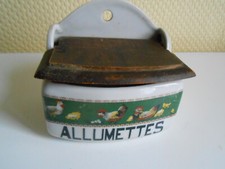 Boite allumettes faience d'occasion Boite allumettes faience d'occasion  Saint-Lô