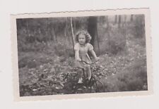 1944 young girl d'occasion  Expédié en Belgium