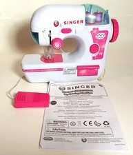 Máquina de costura brinquedo ponto corrente Singer Zig Zag - Funciona - Idades 8 ou mais comprar usado  Enviando para Brazil