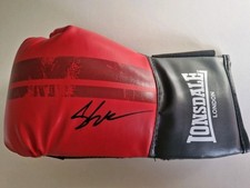 Luva de boxe vermelha Lonsdale assinada pelo campeão mundial invicto Shakur Stevenson... comprar usado  Enviando para Brazil