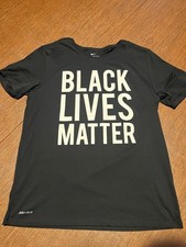 Nike Dri Fit Black Lives Matter médio grande GG e 2XL comprar usado Nike Dri Fit Black Lives Matter médio grande GG e 2XL comprar usado  Enviando para Brazil