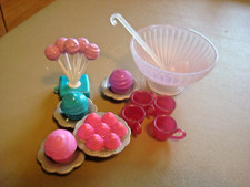 Usado, Lote de acessórios para comida de festa Barbie cake pops, cupcakes, soco comprar usado  Enviando para Brazil