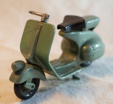 Jouet vespa plastique d'occasion  Auxerre