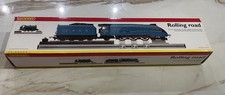 Hornby r8211 loco for sale Hornby r8211 loco for sale  WAKEFIELD