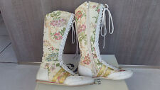 Superbe chaussures brodées d'occasion  Biache-Saint-Vaast
