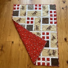 Colcha feita à mão bebê menino vermelho e marrom cowboy rodeio buggy estampa faroeste 47” x 35” comprar usado  Enviando para Brazil