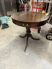 Vintage traditional round for sale  Hedgesville
