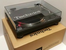 Technics 1210 MK2 W idealnym stanie Nowa osłona przeciwpyłowa + Ortofon OM. 2 lata gwarancji  na sprzedaż  Wysyłka do Poland