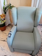 Poltrona alzapersona elettrica usato  Sanremo