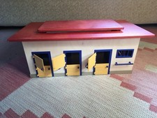 Schleich retired stable for sale  SHEFFIELD