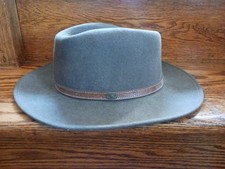 Vtg men brown for sale  Grand Rapids