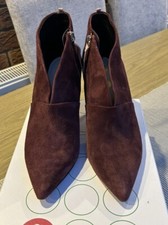 Boden burgundy pointed for sale  KIRKLISTON
