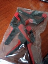 Med. 4in plastic for sale  LEEK