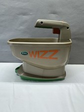 Espalhador Wizz suporta até 2.500 pés quadrados pés de produto, espalhador portátil para grama comprar usado  Enviando para Brazil