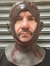 Costume voorhees rotting usato Costume voorhees rotting usato  Spedire a Italy