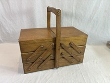 Travailleuse vintage petite d'occasion  Vitry-le-François