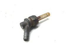 Raccordo rubinetto carburante usato  Viareggio