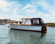 launch boat for sale launch boat for sale KINGSBRIDGE