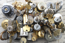 Lote misto de 8,12 libras de travas, cilindros, travas de came, peças, etc... Locksport comprar usado  Enviando para Brazil