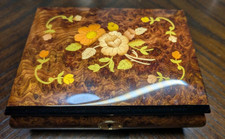 Splendid jewelery box for sale  South China