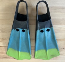 Usado, Barbatanas de natação Voit Duck Feet 1332 surf bodyboard verde e azul grande comprar usado Usado, Barbatanas de natação Voit Duck Feet 1332 surf bodyboard verde e azul grande comprar usado  Enviando para Brazil