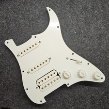 Pergaminho Fender Squier Affinity Strat HSS LOADED PICKGUARD Stratocaster comprar usado  Enviando para Brazil