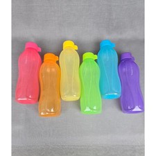 Usado, Conjunto de 6 garrafas ecológicas Tupperware 500 ml garrafa de água arco-íris  comprar usado  Enviando para Brazil