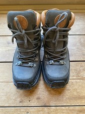 Art company boots for sale  TAUNTON