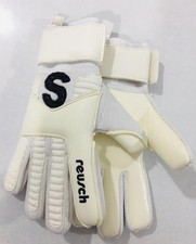 peter schmeichel gloves for sale peter schmeichel gloves for sale  COLERAINE