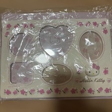 Moldura floral rara Hello Kitty Japão comprar usado Moldura floral rara Hello Kitty Japão comprar usado  Enviando para Brazil