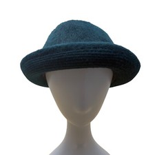 Chapéu cloche de lã alpaca azul-petróleo por Beatriz Canedo Patiño feito na Bolívia aba dobrada, usado comprar usado  Enviando para Brazil