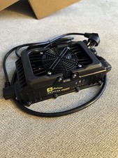 Carregador Surron Ultra Bee 200-240V fabricante de equipamento original (requer transformador), usado comprar usado  Enviando para Brazil