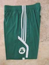 Short basketball celtics d'occasion  Nîmes