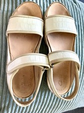 Ladies clarks cream for sale  WREXHAM