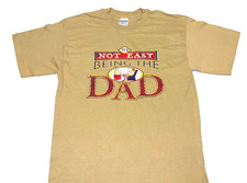 Camiseta Vintage Anos 2000 Pai Sentado Cadeira Fácil Cerveja Televisão Nova! MÉDIO comprar usado  Enviando para Brazil