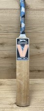 Slazenger v800 cricket for sale  KETTERING
