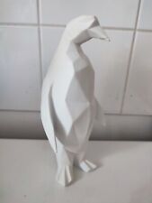 Sculpture pingouin résine d'occasion  Lille-