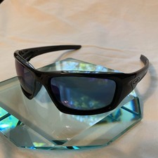 oakley sunglasses men polarized for sale  Boise