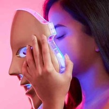 Usado, Dispositivo de tratamento facial dourado MZ Skin Light Therapy ferramenta de spa doméstico luxo $625 comprar usado  Enviando para Brazil