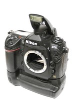 Nikon d700 scocca usato Nikon d700 scocca usato  Spedire a Italy